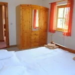 Tyrolska Zagroda - 50m2 Z Wlasnym Balkonem Lub Tarasem, Blisko Sklep, Dobry Dojazd, Duzy Parking, Pkp 15min, Pks 5min Karpacz
