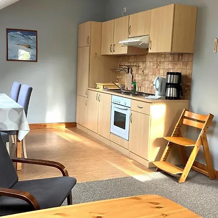 Tyrolska Zagroda-Duzy Apartament W Karpaczu, Ogrod, Zielen, Balkon Lub Taras, Parking, Plac Zabaw, Sklep 5 Min
