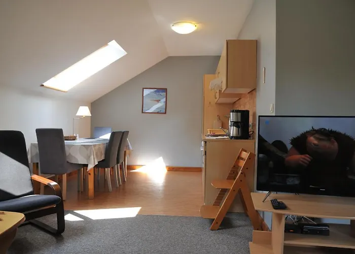 Apartment Tyrolska Zagroda - 50m2 Z Wlasnym Balkonem Lub Tarasem, Blisko Sklep, Dobry Dojazd, Duzy Parking, Pkp 15min, Pks 5min *