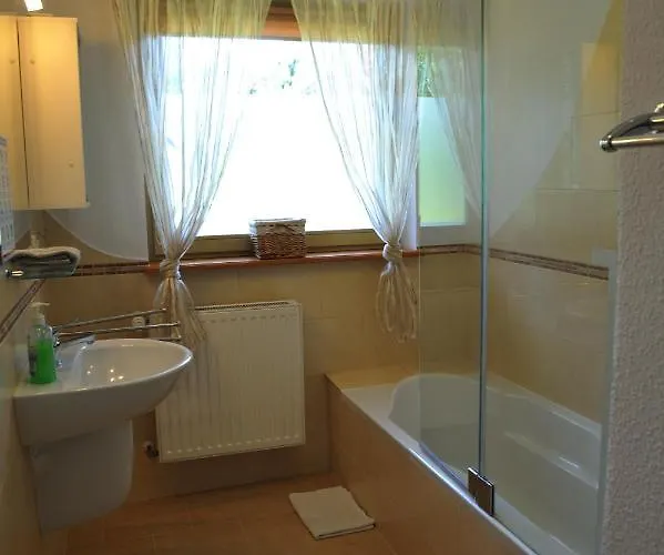 Tyrolska Zagroda - 50m2 Z Wlasnym Balkonem Lub Tarasem, Blisko Sklep, Dobry Dojazd, Duzy Parking, Pkp 15min, Pks 5min Appartement Karpacz